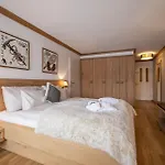 La Val & 4* Breíl