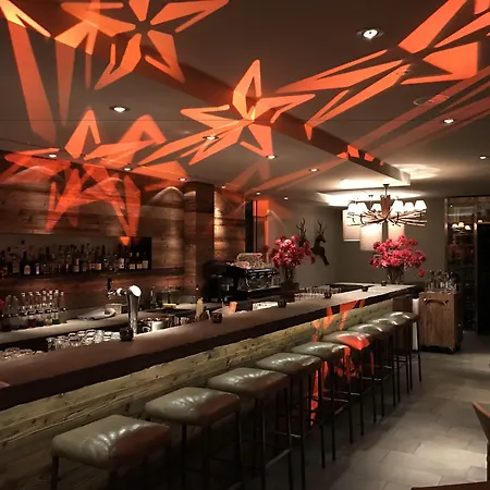 La Val & מלון Breíl